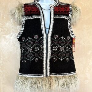 Black and Red Patterned Women's Vest